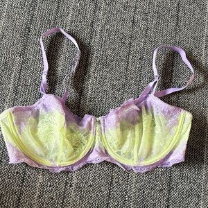 Savage X Fenty Lace Bra in Pastel Purple and Lime